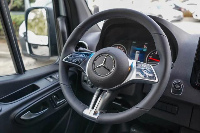 2026 Mercedes-Benz Sprinter 2500 Standard Roof 4-Cyl Diesel HO
