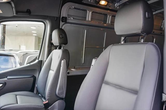 2026 Mercedes-Benz Sprinter 2500 Standard Roof 4-Cyl Diesel HO