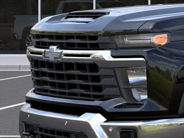 2026 Chevrolet Silverado 2500HD Crew Cab, Standard Bed, LT, 4WD