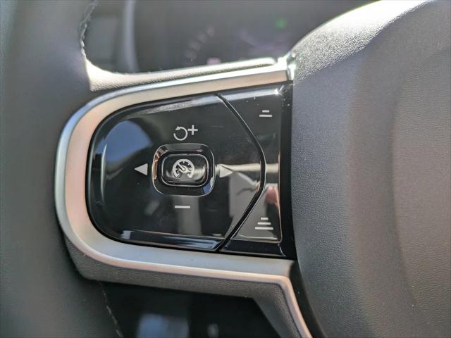 2026 Volvo XC90 Ultra, B6 AWD Gas mild hybrid, Gasoline, Bright, 7 Seats