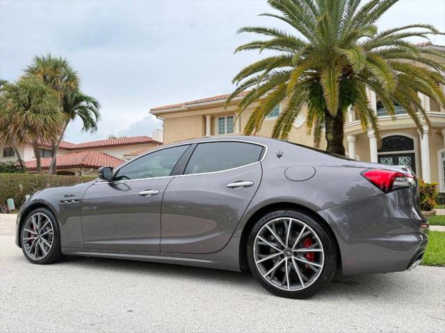 2022 Maserati Ghibli Modena