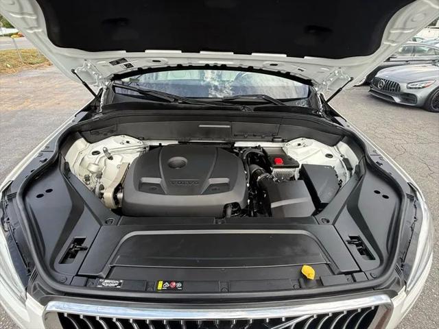 2020 Volvo XC90 T5 Momentum 7 Passenger