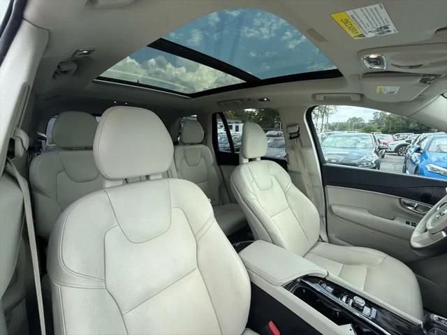 2020 Volvo XC90 T5 Momentum 7 Passenger