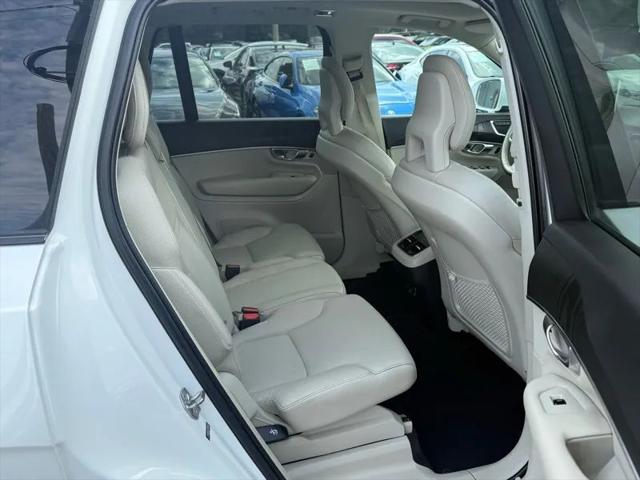 2020 Volvo XC90 T5 Momentum 7 Passenger