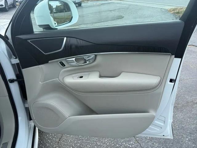 2020 Volvo XC90 T5 Momentum 7 Passenger