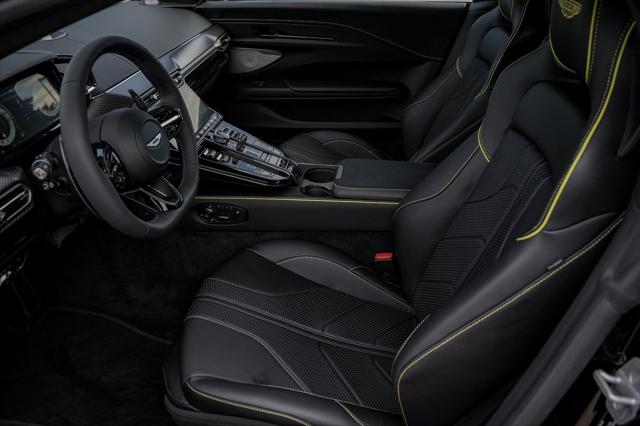 2026 Aston Martin Vantage Base