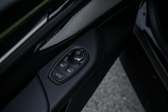 2026 Aston Martin Vantage Base