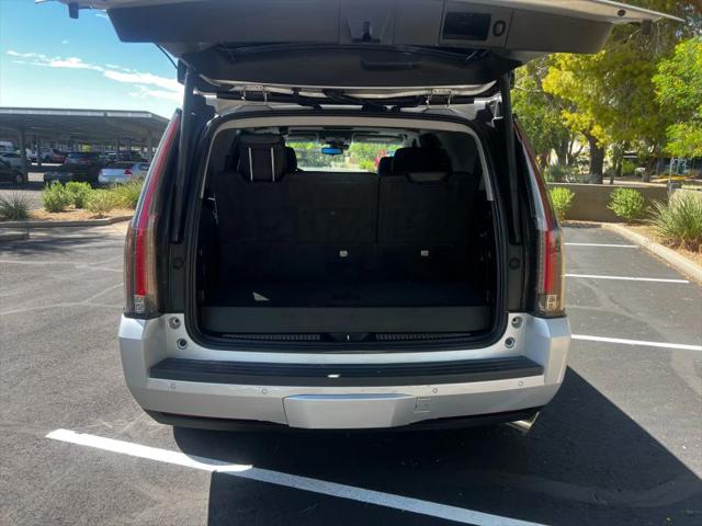 2020 Cadillac Escalade 2WD Luxury