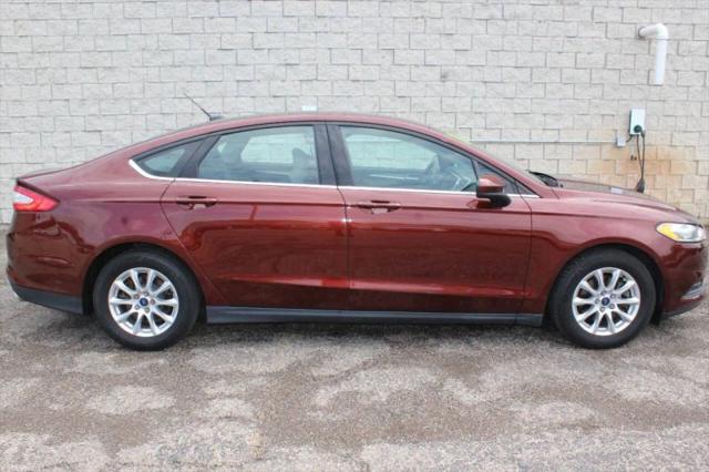 2016 Ford Fusion S
