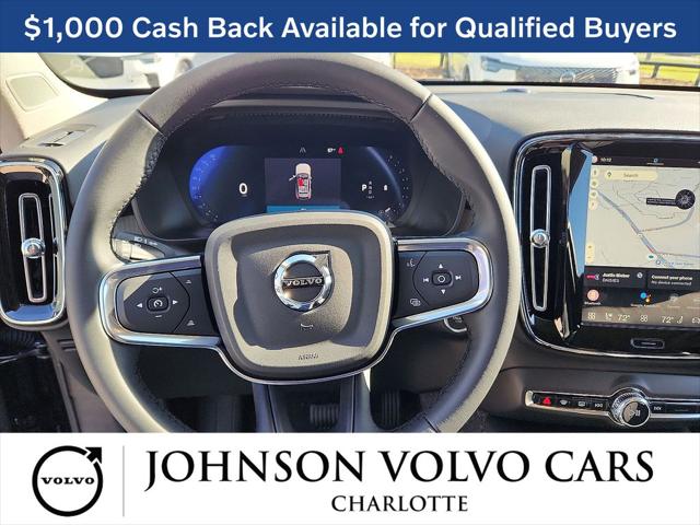 2026 Volvo XC40 Core, B5 AWD Gas (mild hybrid), Dark