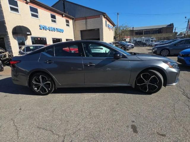2023 Nissan Altima SR FWD