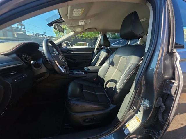 2023 Nissan Altima SR FWD