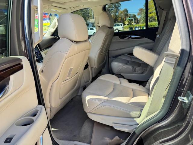 2015 Cadillac Escalade Luxury