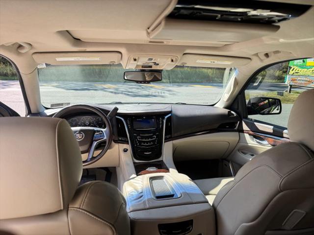 2015 Cadillac Escalade Luxury