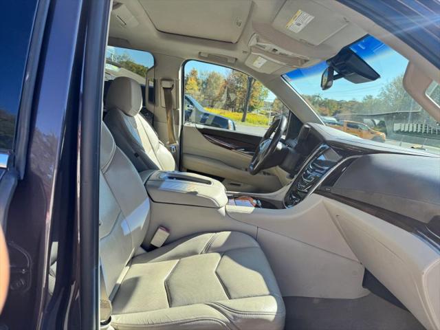 2015 Cadillac Escalade Luxury