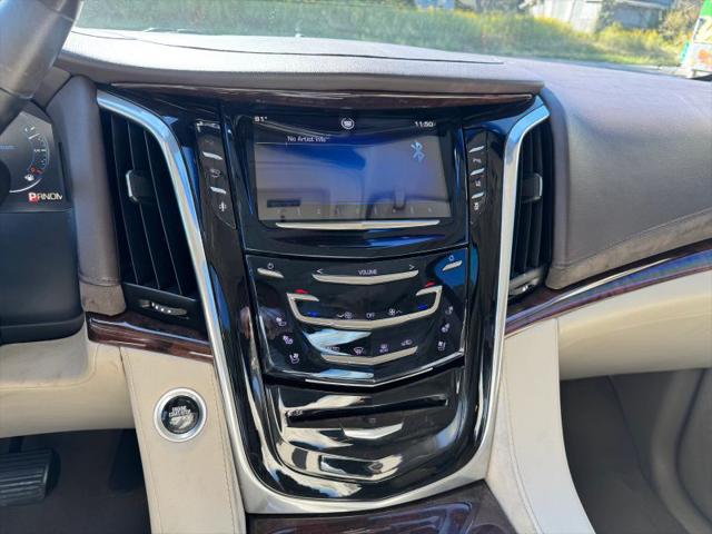 2015 Cadillac Escalade Luxury