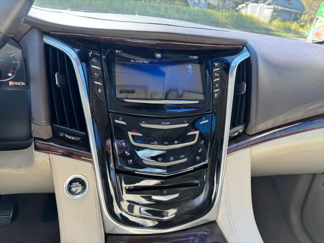 2015 Cadillac Escalade Luxury