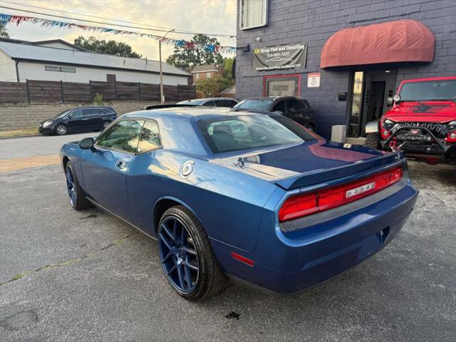 2009 Dodge Challenger SE