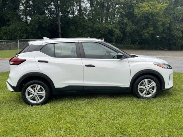 2023 Nissan Kicks S Xtronic CVT