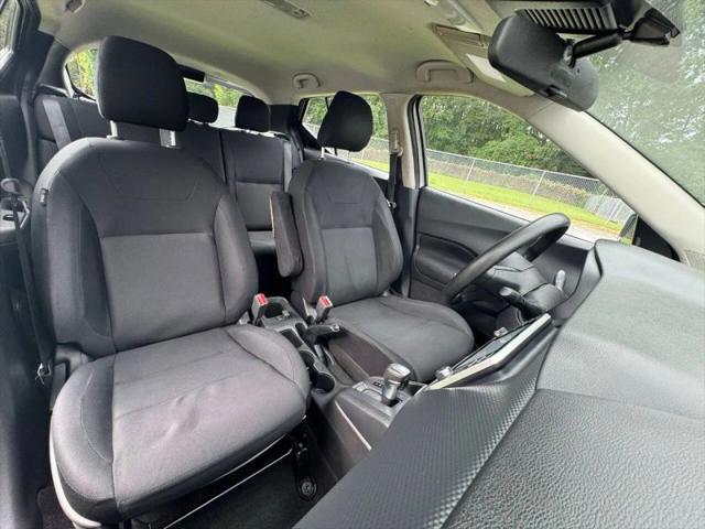 2023 Nissan Kicks S Xtronic CVT