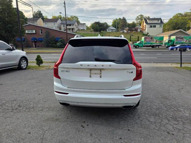 2017 Volvo XC90 T6 Momentum