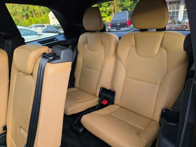 2017 Volvo XC90 T6 Momentum