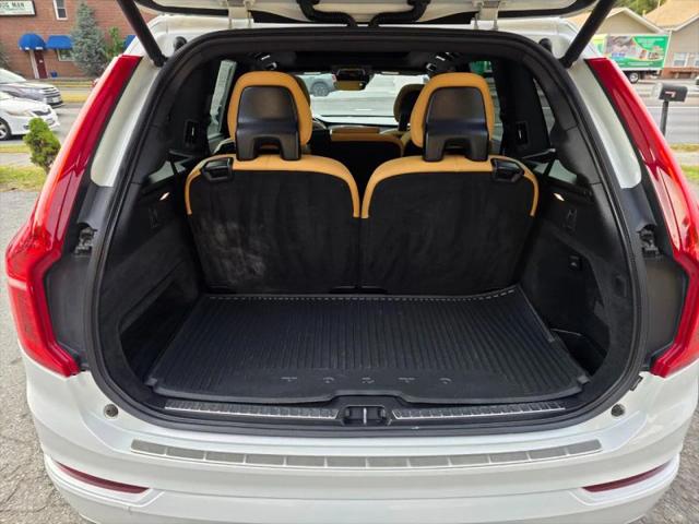 2017 Volvo XC90 T6 Momentum