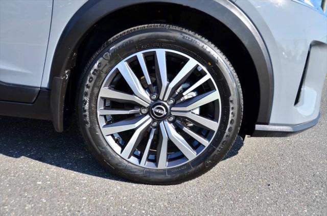 2023 Nissan Kicks SV Xtronic CVT