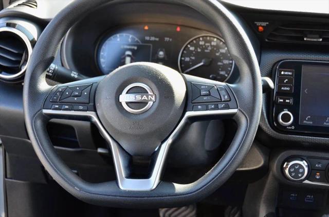 2023 Nissan Kicks SV Xtronic CVT