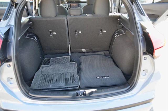 2023 Nissan Kicks SV Xtronic CVT