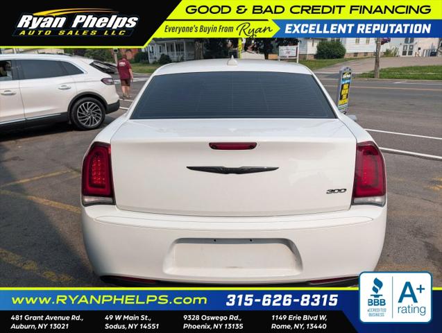 2020 Chrysler 300 Touring