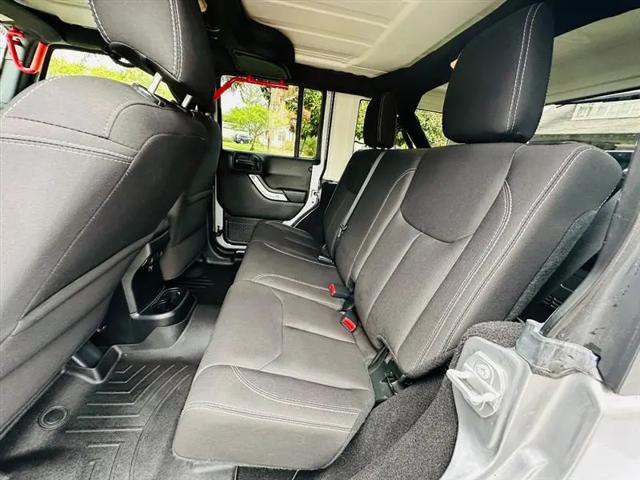2018 Jeep Wrangler JK Unlimited Sahara 4x4