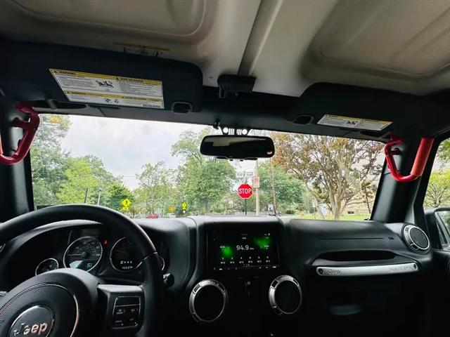 2018 Jeep Wrangler JK Unlimited Sahara 4x4