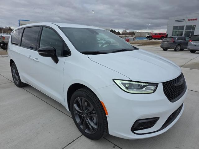 2026 Chrysler Pacifica PACIFICA SELECT AWD 2026 Chrysler Pacifica PACIFICA SELECT AWD