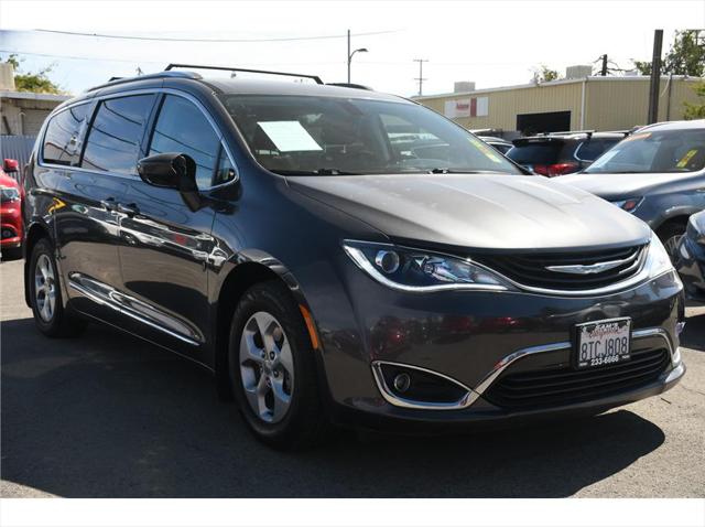 2018 Chrysler Pacifica Hybrid Touring L