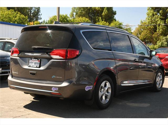2018 Chrysler Pacifica Hybrid Touring L