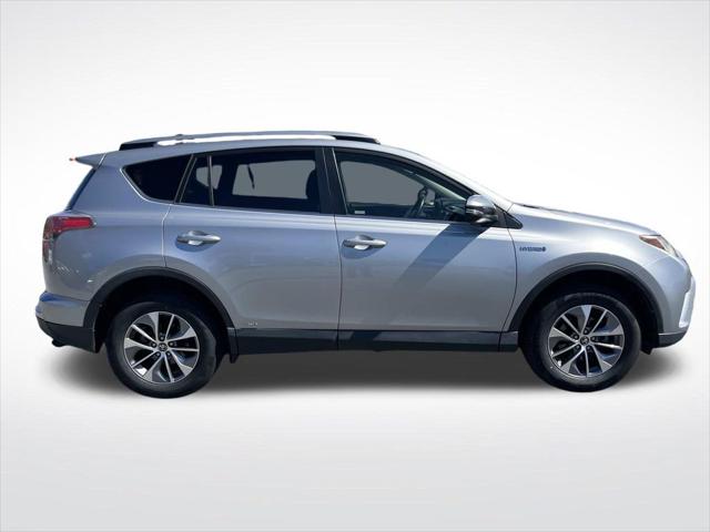 2017 Toyota RAV4 Hybrid XLE