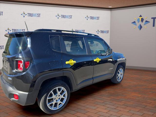 2022 Jeep Renegade Latitude 4x4 2022 Jeep Renegade Latitude 4x4