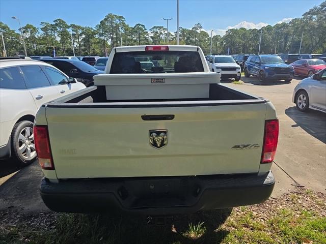 2017 RAM 2500 Tradesman Crew Cab 4x4 64 Box