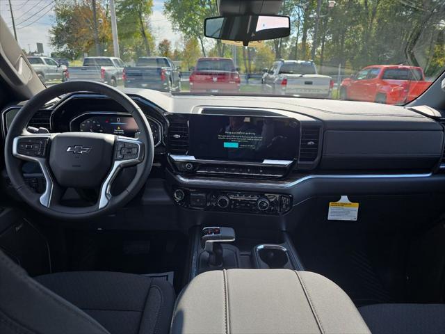 2026 Chevrolet Silverado 1500 4WD Crew Cab Short Bed RST
