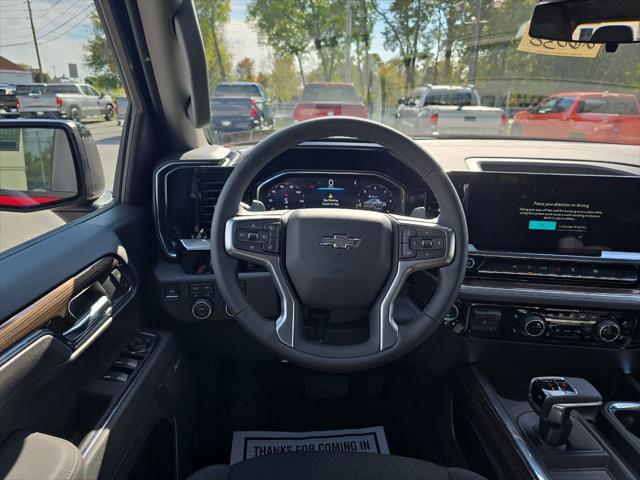 2026 Chevrolet Silverado 1500 4WD Crew Cab Short Bed RST