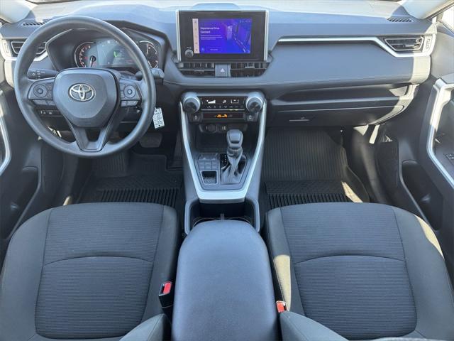 2024 Toyota RAV4 LE 2024 Toyota RAV4 LE