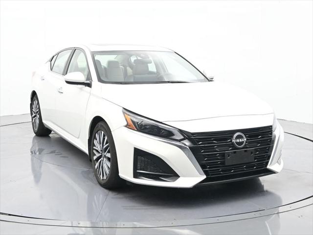 2023 Nissan Altima SV FWD