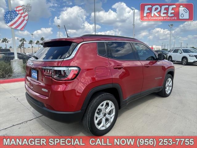 2025 Jeep Compass Latitude 4x4 2025 Jeep Compass Latitude 4x4