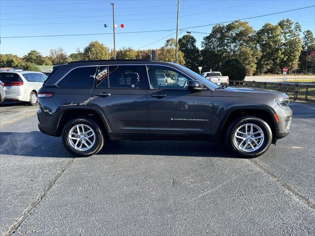 2025 Jeep Grand Cherokee Laredo X 4x2 2025 Jeep Grand Cherokee Laredo X 4x2