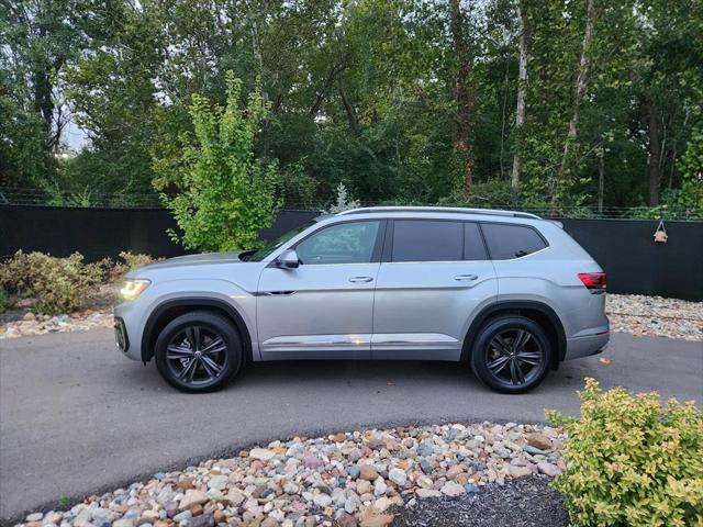 2022 Volkswagen Atlas 3.6L V6 SEL R-Line 2022 Volkswagen Atlas 3.6L V6 SEL R-Line