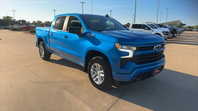 2022 Chevrolet Silverado 1500 4WD Crew Cab Short Bed RST