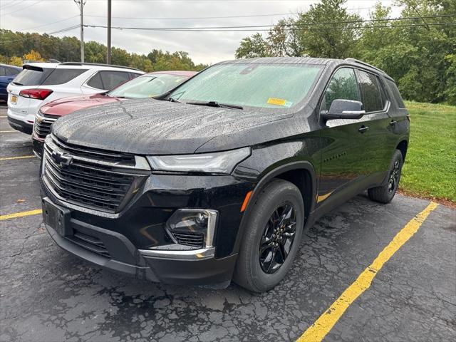 2023 Chevrolet Traverse AWD LT Cloth