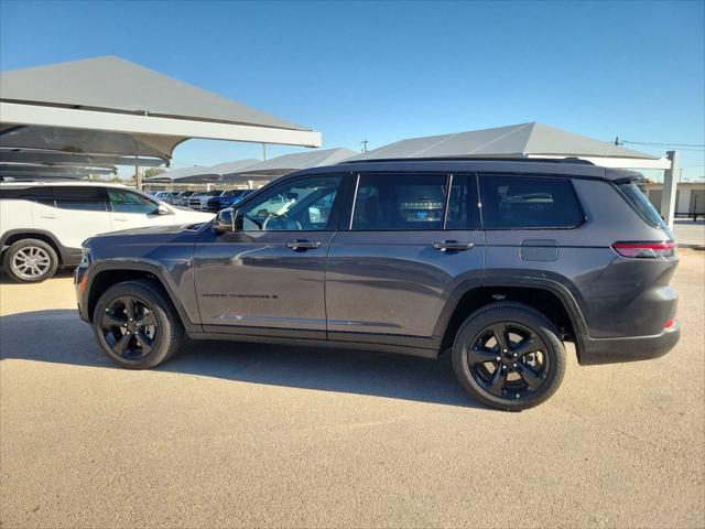 2025 Jeep Grand Cherokee GRAND CHEROKEE L ALTITUDE 4X4