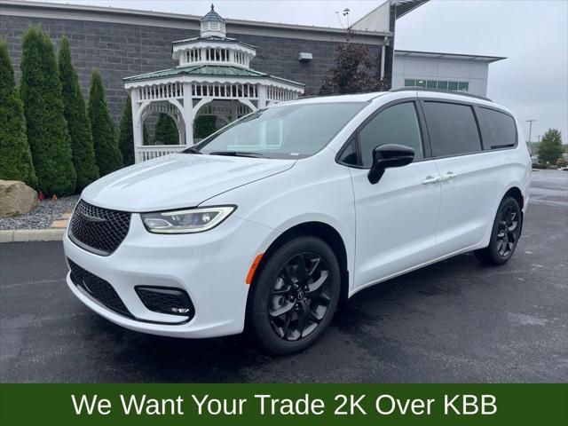 2026 Chrysler Pacifica PACIFICA SELECT AWD